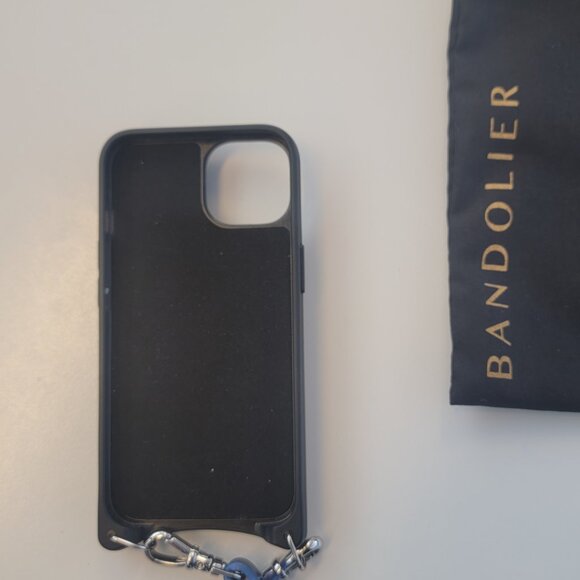 Bandolier Iphone 14 case & strap comes with pouch - Picture 4 of 5